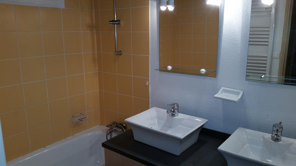 Goelia Le Mas Blanc Lejlighedshotel Pérols Værelse billede